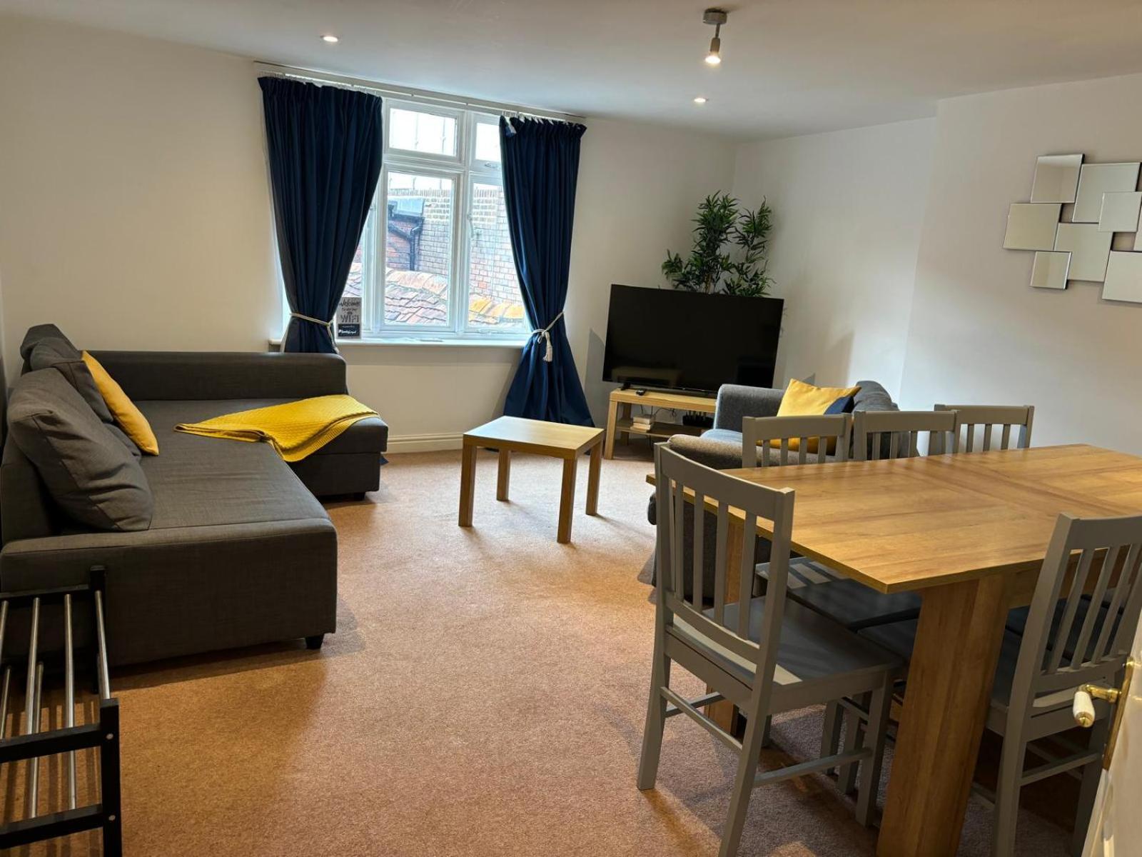 The Coach House Aparthotel Salisbury Exteriör bild